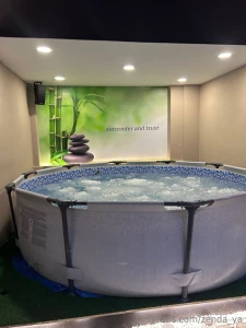 It was my first ice bath and even though i m a woman i can see why