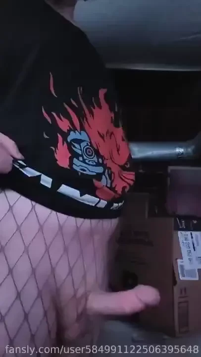 Dick size reveal i m smol but got my ass to back it up lol 