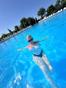 Boobs in the pool part 3