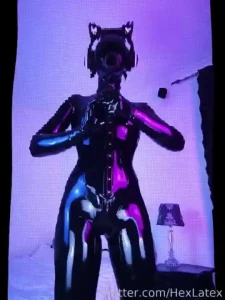 A little bit of warped latex asmr-ness with petrichorfane