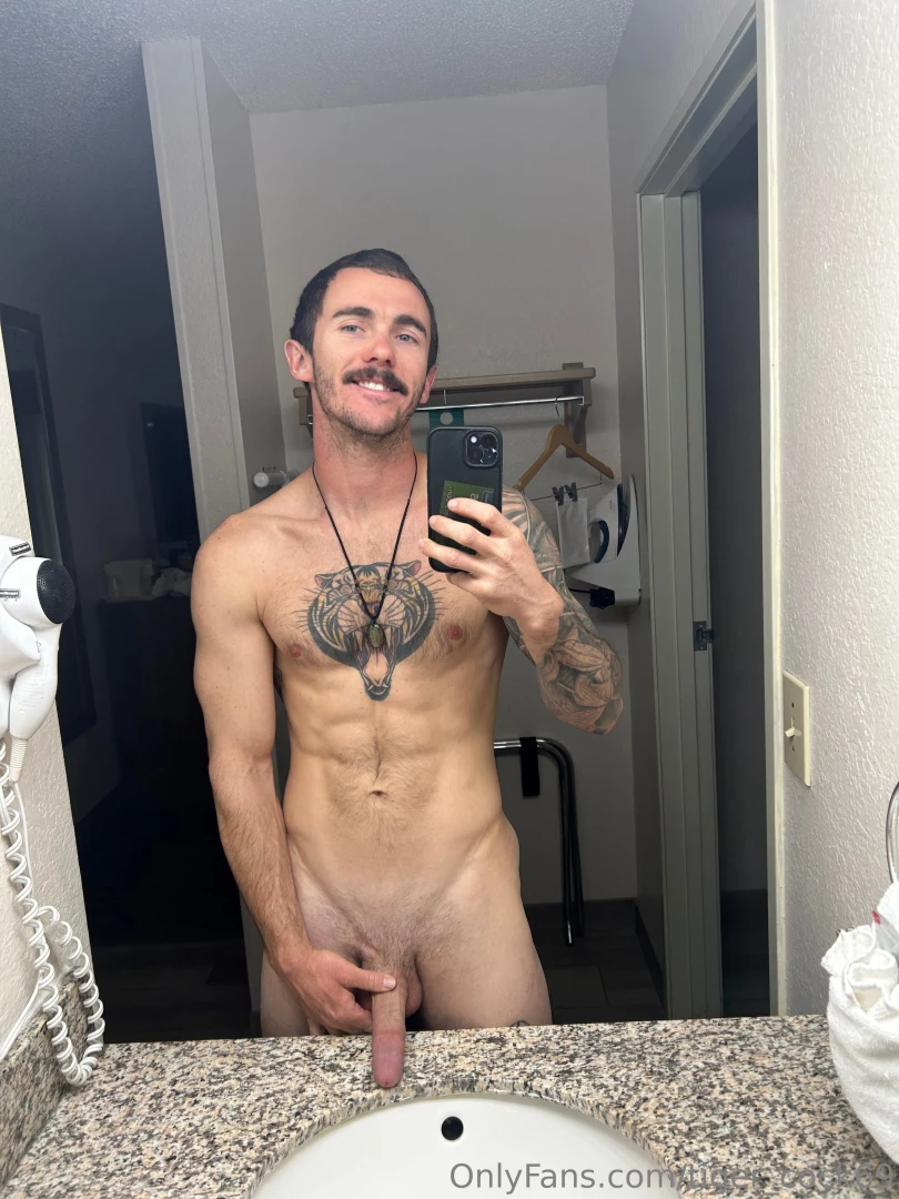 Treated my self to a hotel room last night figured i should take some part 4 