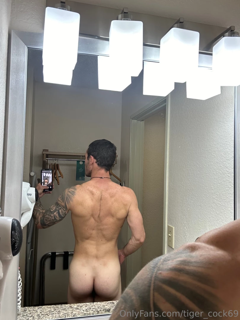 Treated my self to a hotel room last night figured i should take some part 2 