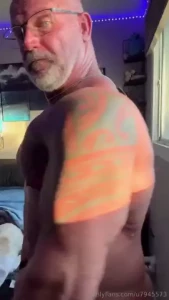 Free video of me waking up hot and horny getting ready to cum my load
