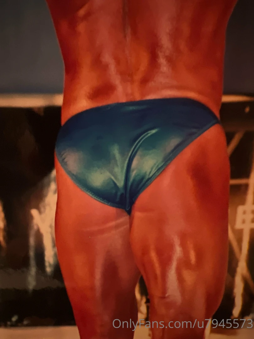 Fun muscle pics in the gym and around enjoy part 3 