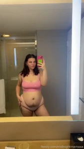 Joining the gym ain t on my new years resolution milf sfw naughty