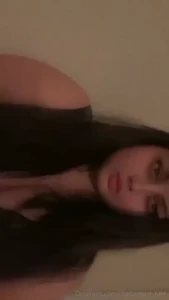 26 year old latina caliente with lots of spicy content cumm make my