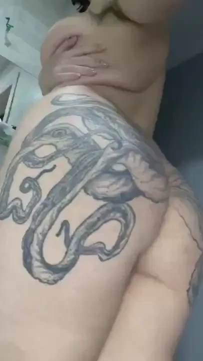 This pussy is so fat it is actually crazy 