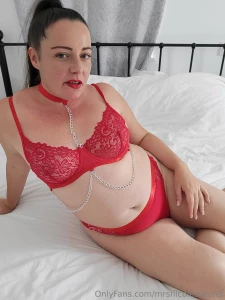 Kinky chains tie me up and spoil me