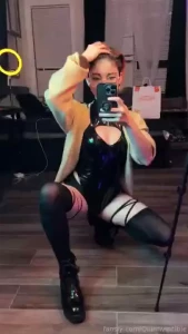 Behind the scene all the bonus pictures and little videos taken while