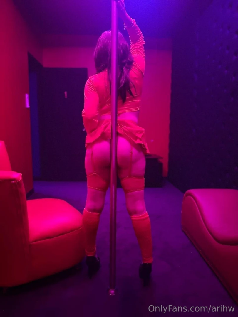 Solo me faltas tu beb te animas a usar el cuarto rojo conmigo 