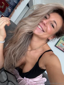 I might look sweet and smiley but don t let this face fool you wanna