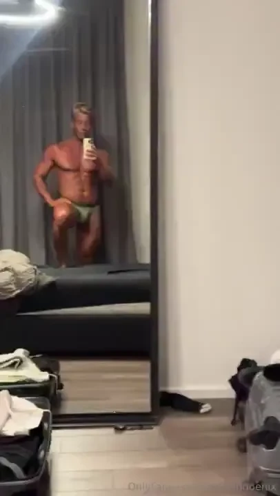 Goodmorning guys someone to give me breakfast 