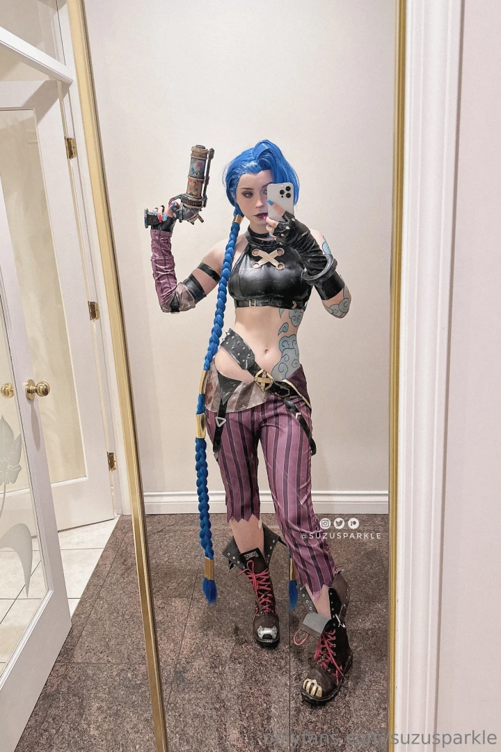 Jinx full body selfies the amount of times i tripped on those braids part 1 