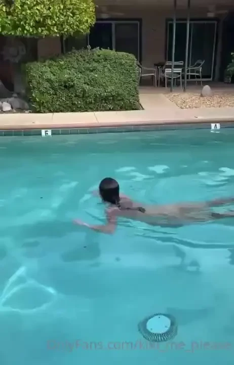 Swimming naked in public is a whoooole feeling 