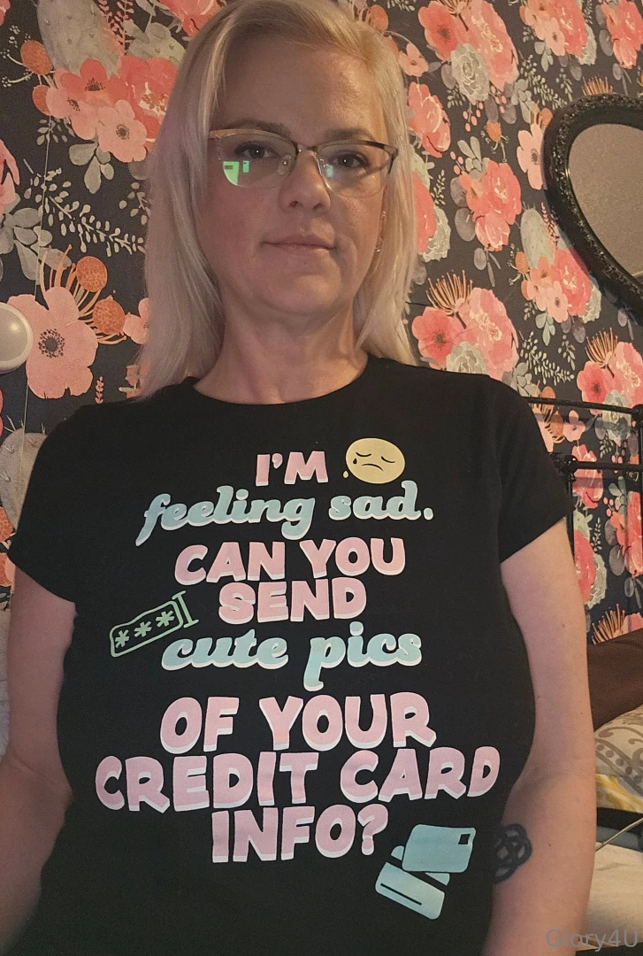 Its the weekend finally yay who wants to come play with me or video 