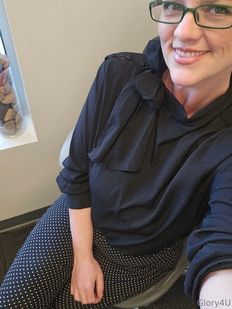 Well hello i hope you ll be a good boy and join me on my solo live part 2 