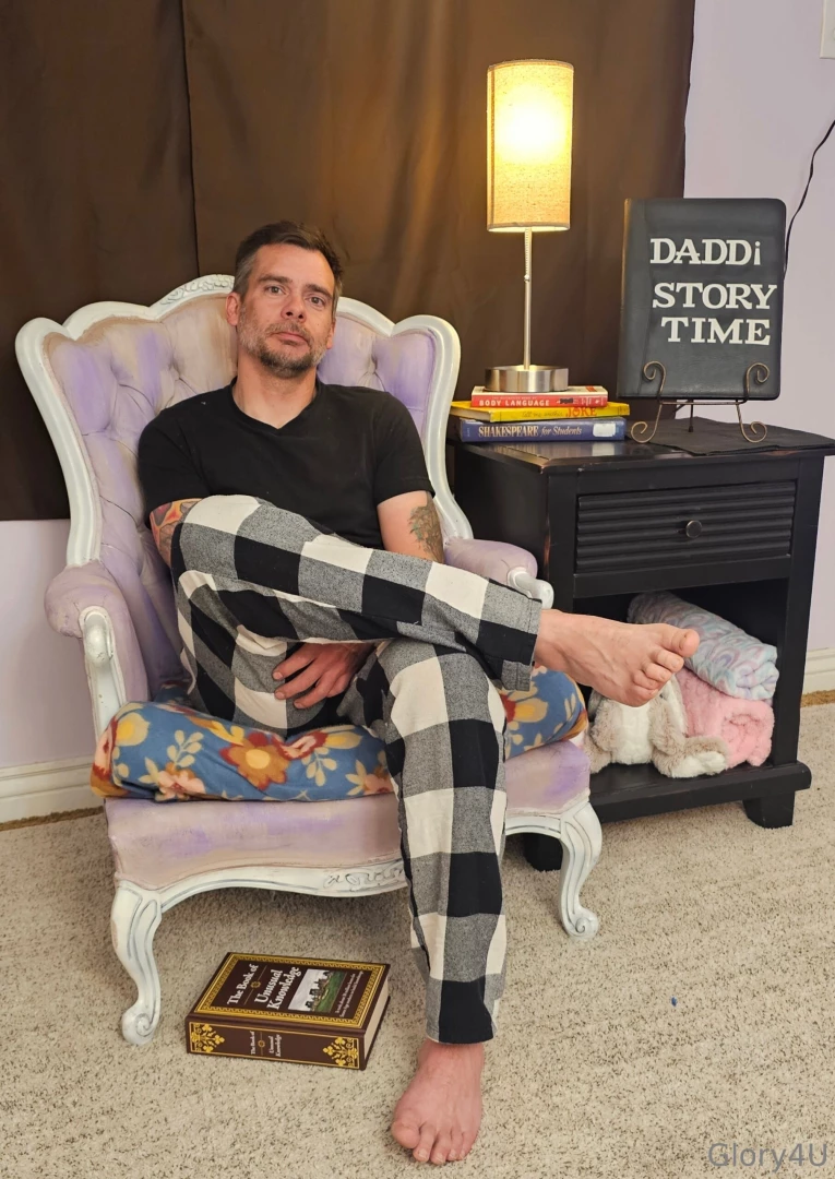 Story time with daddy on chaterbate 