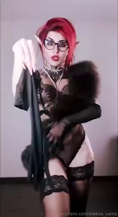 Do you want to serve your queen well then be a good slave pick up my 