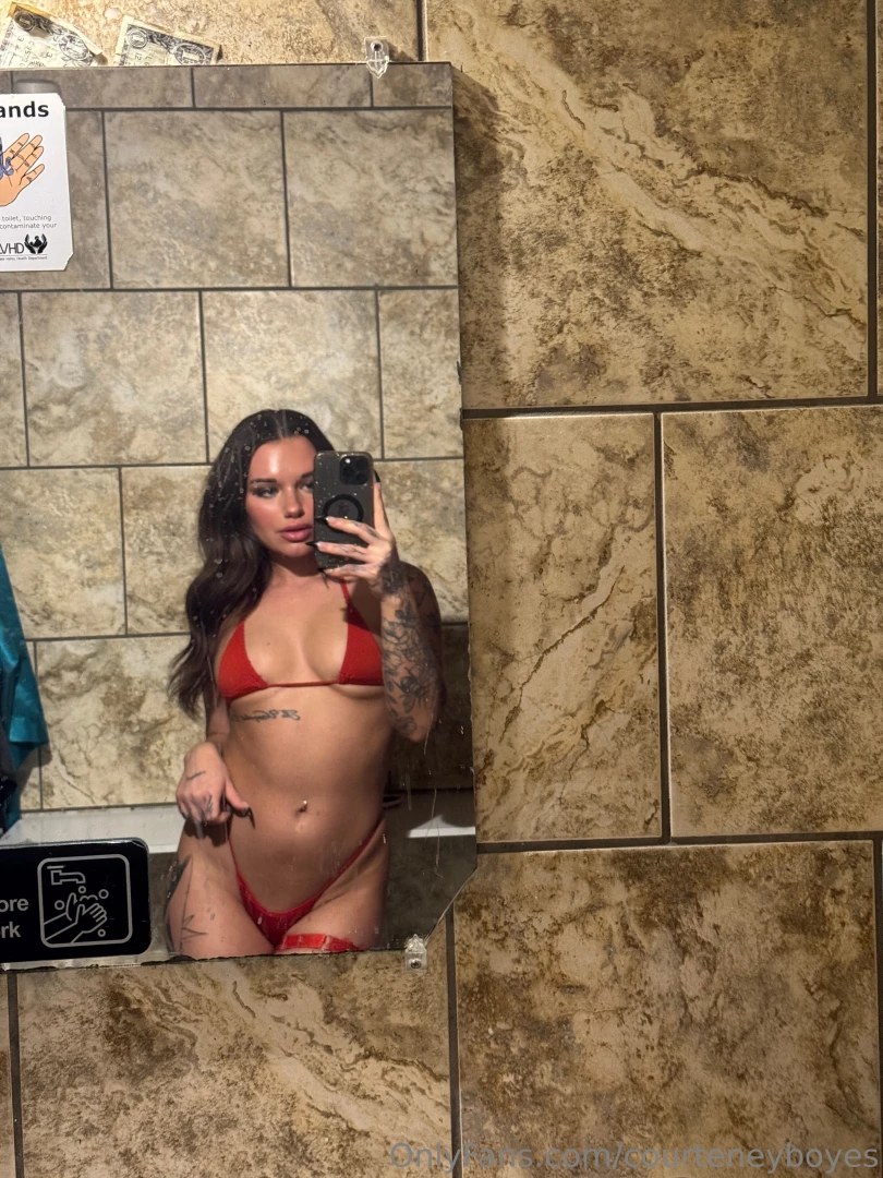 Let the reflection do the talking 