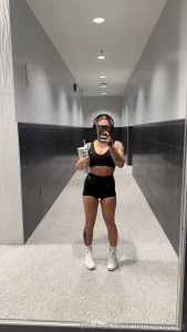 Mirror selfies count as progress pics right