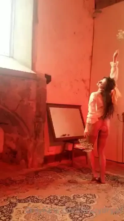 Starting to pick up work again at my real job as an art nude model part 2 