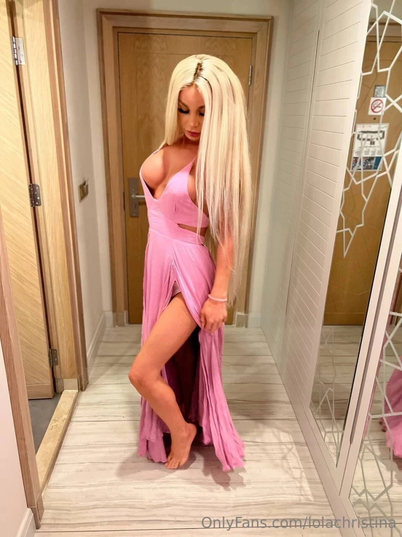 If i was ur valentine we wouldn t even leave the bedroom 