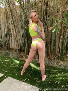 I see you checking my ass out don t stop part 1