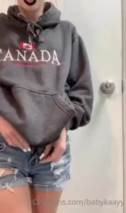 Happy tbt from the hidden posts come watch me out this plug in my ass