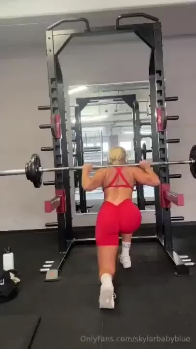 Lifting weights and working on my curves hope you like the view from 