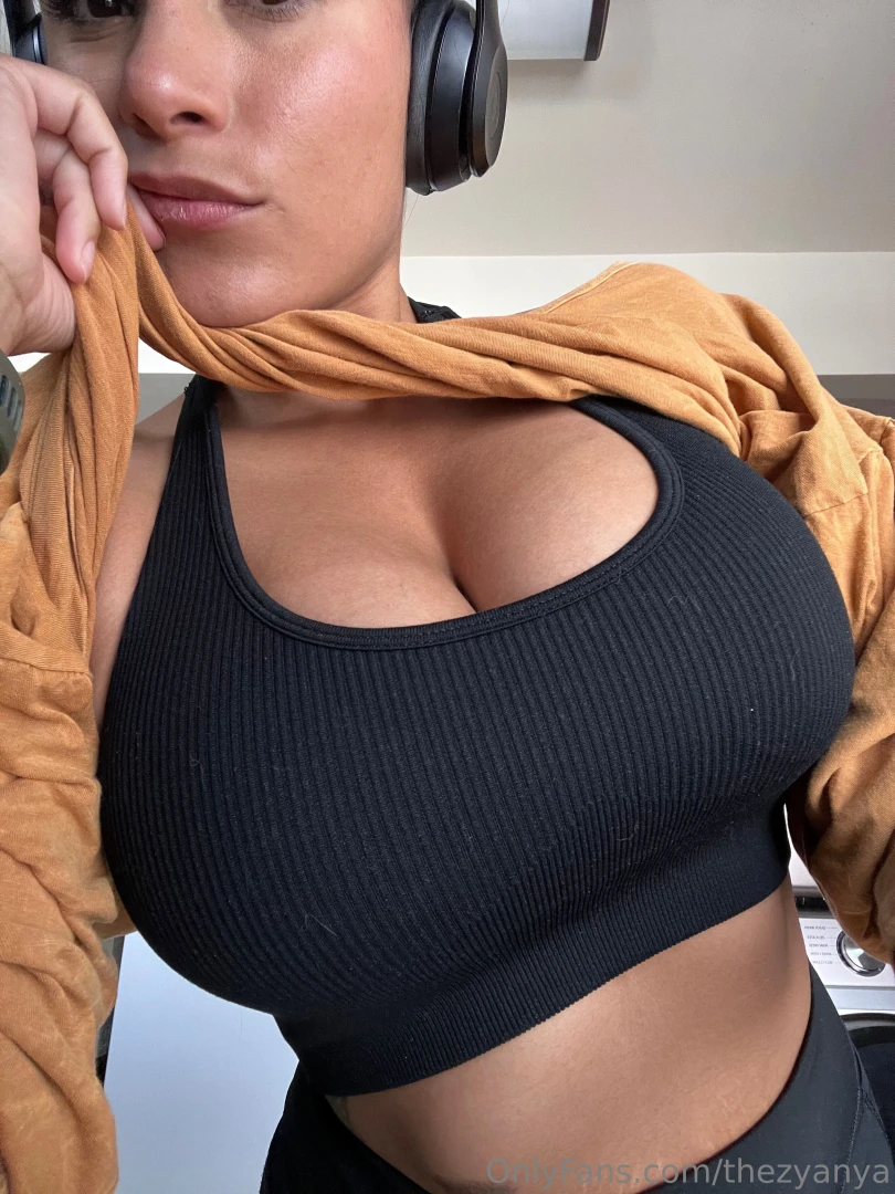 One look and i ll be the only thing on your mind 