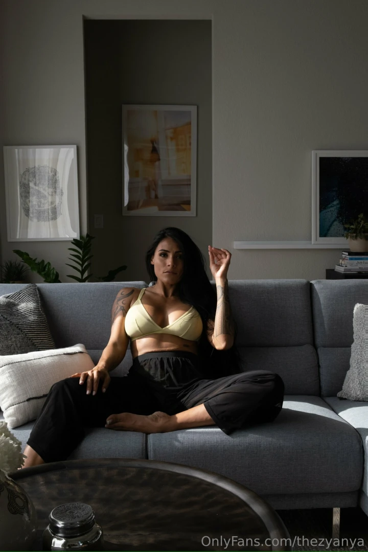 Perfect spot perfect mood ready to keep you distracted 
