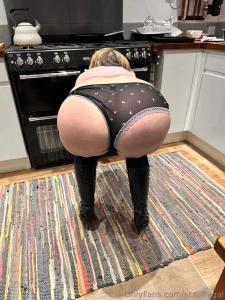 Does my ass look lickable