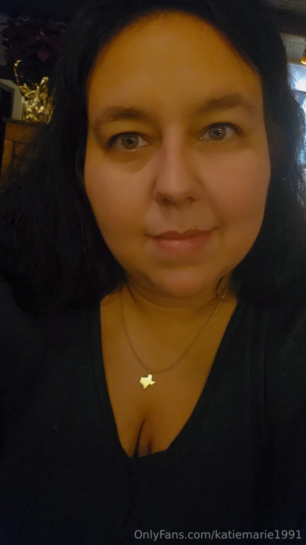 Little drink to calm the nerves before meeting up with skimpypoolboy part 1 