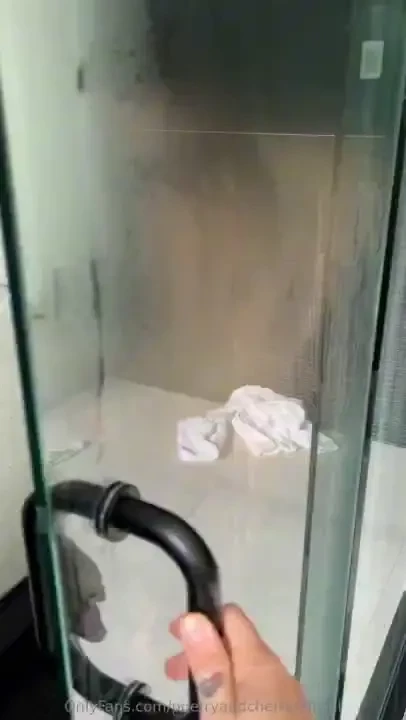 Hot shower video i woke up so horny i decided to play with my dildo 