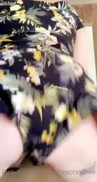 10 on cash app or venmo to twerk to your soundcloud or spotify song 