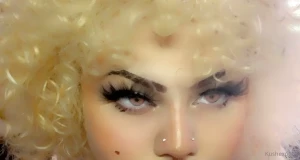 I miss the blonde hair