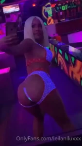 I love dancing with my butt plug in