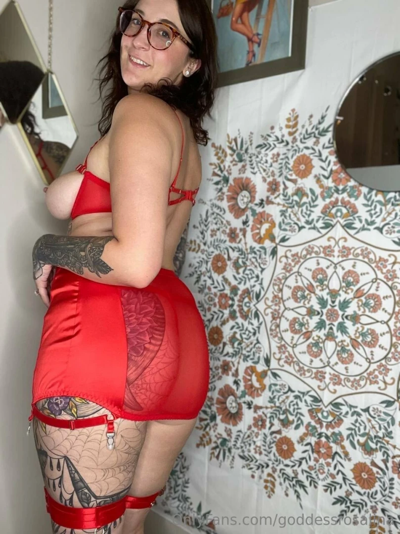 Let s get personal join me rosalinaryder for explicit content that 