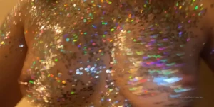 Hello everyone i have more very glittery content for you and also i