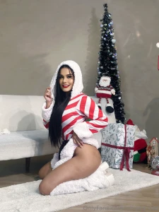 Christmas has never been so hot may this season be full of love part 1