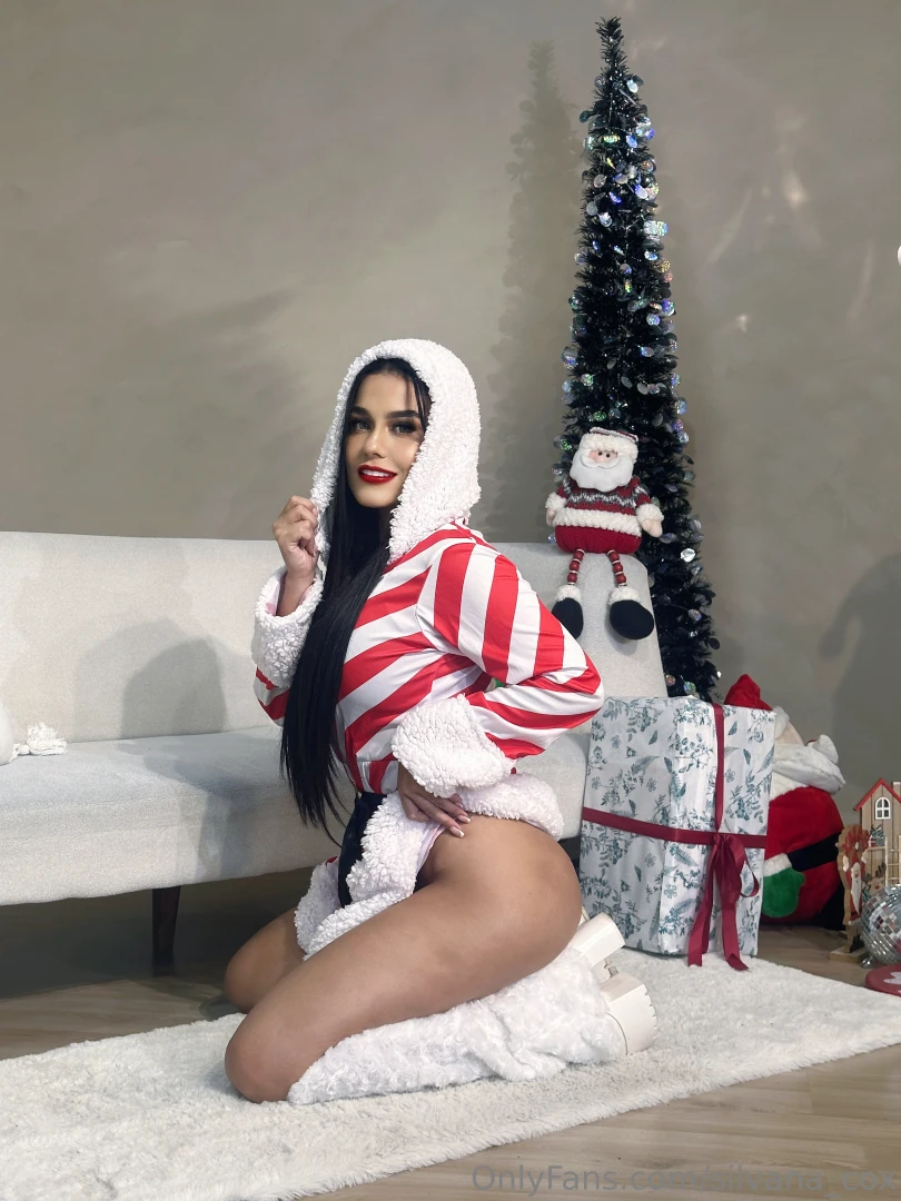 Christmas has never been so hot may this season be full of love 