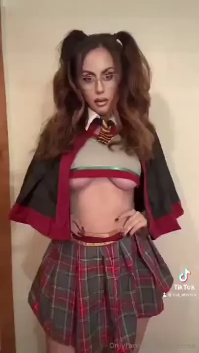 Go like and comment on my new tiktok nat_elenaa and i ll send you 