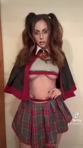 Go like and comment on my new tiktok nat_elenaa and i ll send you