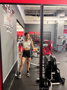 Like this was cute iwas like a month or two out i think this look is