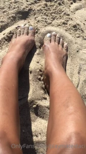 Feet amp toe wiggles in the sand dirty feet the beach