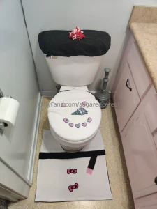 Used my old winter bathroom set to make a new one part 1