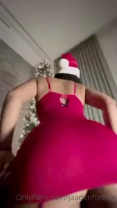 Wanna watch me take it off and spread my ass cheeks open for you with