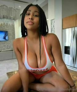 Check my page jaadenkyrelle and find out how i ll make you cum baby