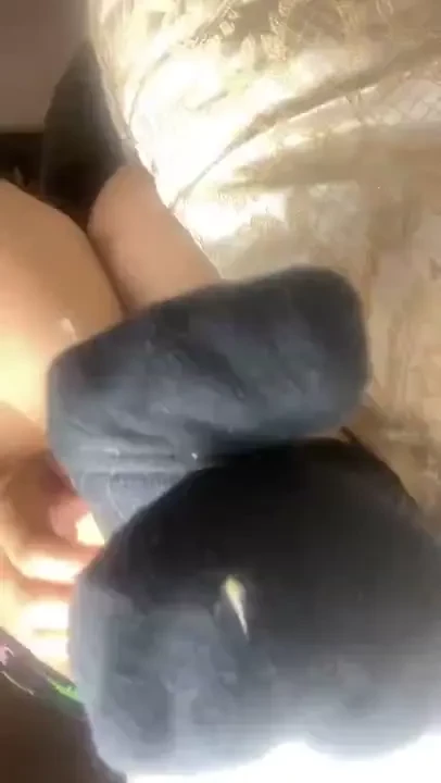 Stream started at 04 05 2023 07 05 am lick the wrinkles in my soft 