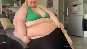 This is like the only leggings that fits me now